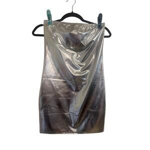 Silver club dress nwot measurements in the pictures event dress medium strapless